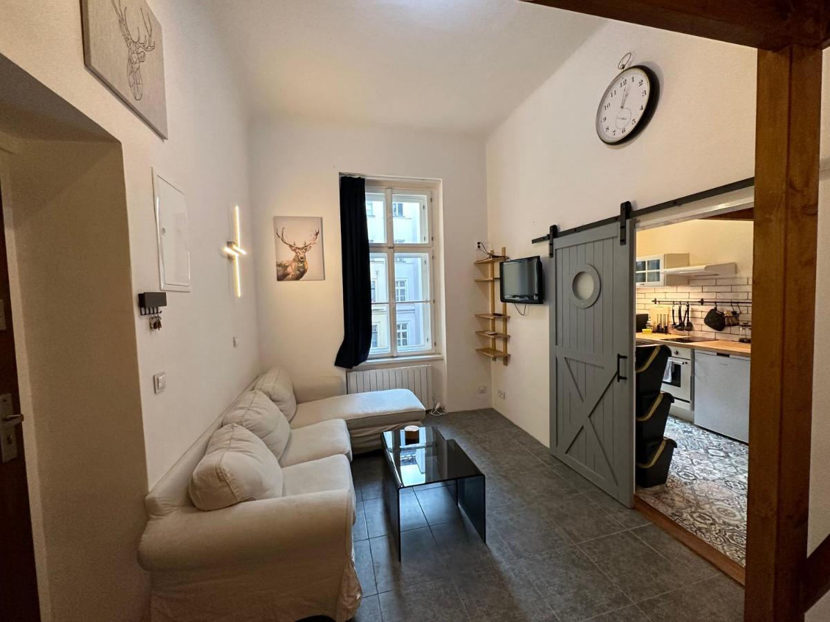 Cozy New Loft Apartment Praga Zewnętrze zdjęcie