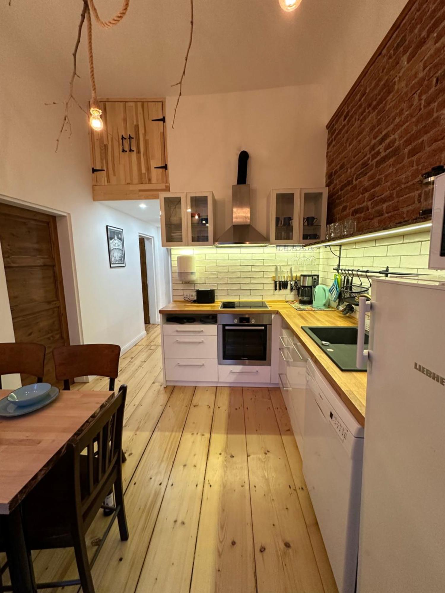 Cozy New Loft Apartment Praga Zewnętrze zdjęcie